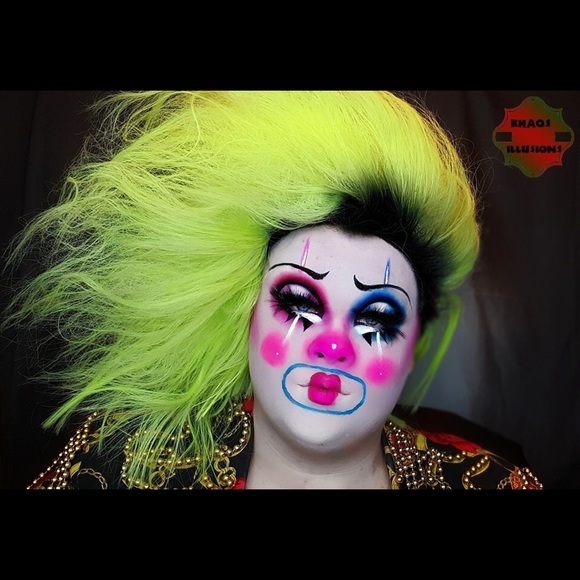 MEET YOUR POSHER - Picture 3 of 7